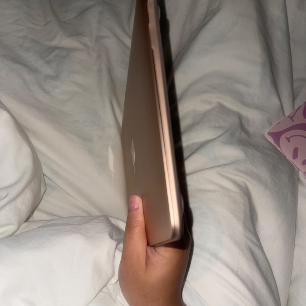 Macbook air - Picture 2 of 8